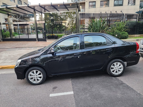 Toyota Etios Sedán 1.5 Sedan Xls