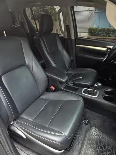 Toyota Hilux 2.8