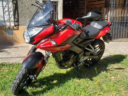 Bajaj Rouser As 200