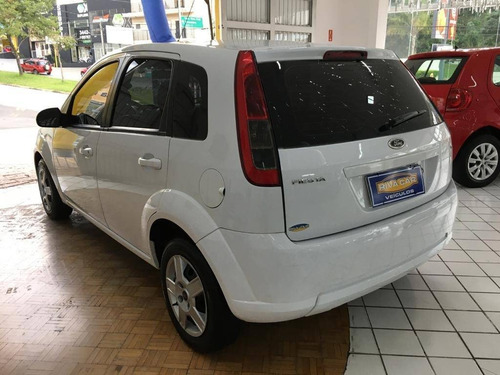 Ford Fiesta 1.6 Mpi Class Hatch 8v Flex 4p Manual