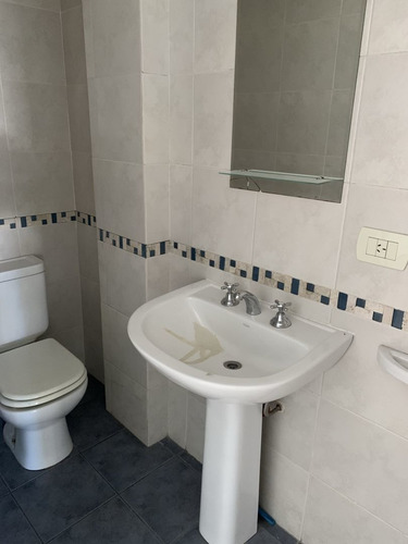 Imagen 8 de 17 de Venta - Dúplex 2amb Al Frente C/2 Balcones - Saavedra
