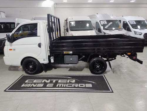 Hyundai HR 2.5 LONGO SEM CAÇAMBA 4X2 16V 130CV TURBO INTERCOOLER DIESEL 2P MANUAL