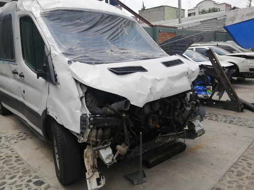 Imagen 3 de 5 de Ford Transit 2017 3.8 Gasolina Bus 15 Pasajeros At