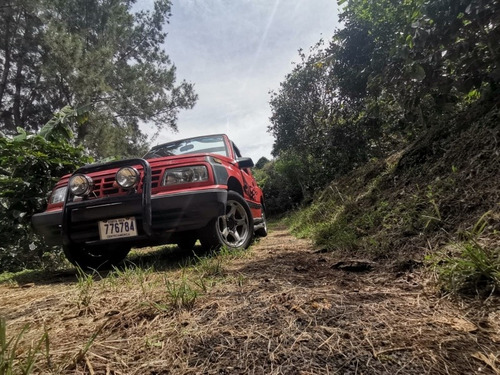Imagen 2 de 6 de Geo Tracker Tracker 4x2