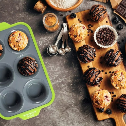 Molde Para Hornear Cupcakes De Silicona Antideherente Color Gris Con Verde