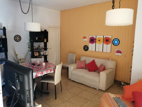 Imagen 1 de 28 de Casa Ph Ideal 2 Familias - Benito P. Galdos Al 2100 - Quilmes Oeste