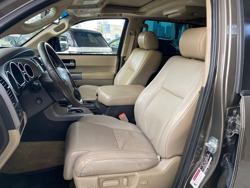 Imagen 10 de 15 de Toyota Sequoia 2010 5.7 Limited At
