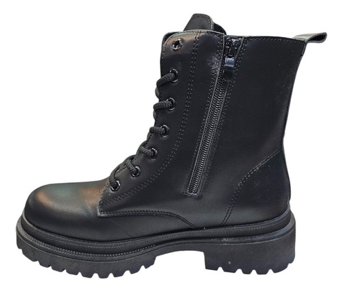 Botas Borcegos En Color Negro - Estilo Y Comodidad