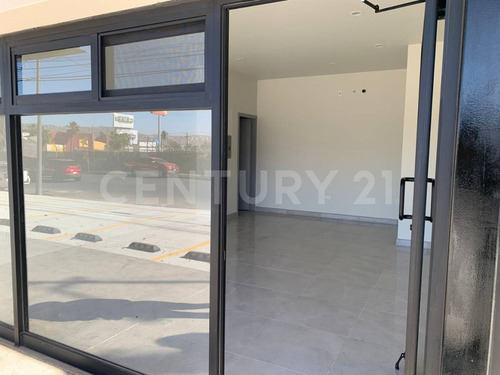 Local Comercial En Renta, Fraccionamiento Nueva Ensenada, Ensenada, B.c.