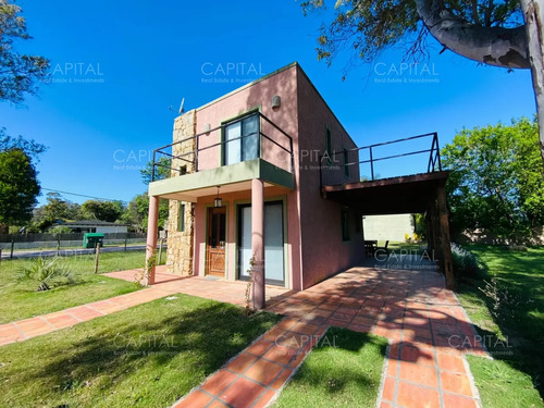 Casa De Dos Dormitorios En Alquiler En La Barra