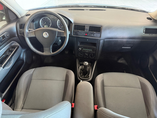 Volkswagen Golf 1.6 Advance