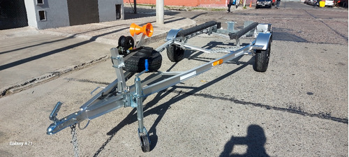 Trailer Homologado Para Lancha Jet ,moto De Agua Semirrigido