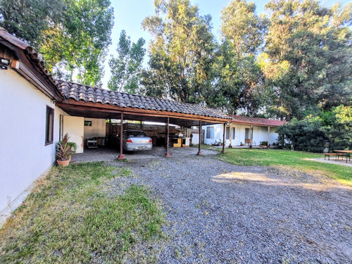 Hermosa Parcela Con Amplia Casa E Instalaciones Para Eventos