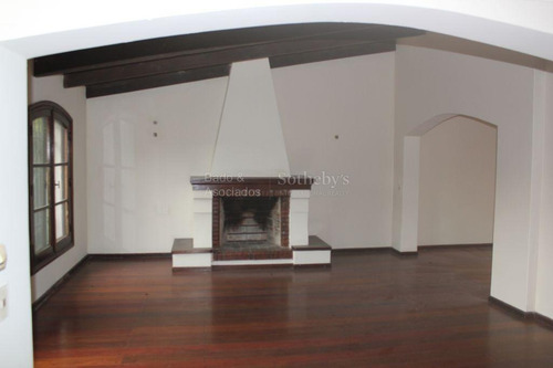 Casa Con Bungalow Y Jardín.