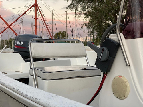 Lancha Tracker 3v Tango 510, Motor 40hp 2t Yamaha