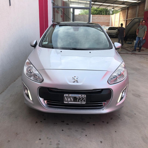 Peugeot 308 Sedan