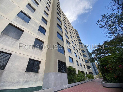 César Bullones Vende Regio Apartamento En Tiuna Park, Zona Exclusiva Del Este, Lara 25-8310