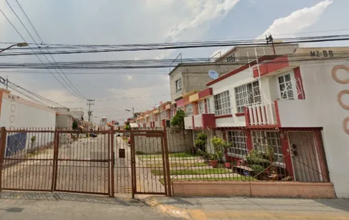 Casa En Venta, Recuperación Bancaria, Col. Los Heroes Tecamac, Tecamac, Estado De Mexico. Jf08