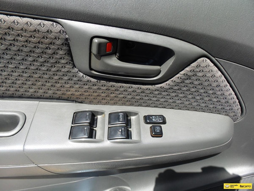Imagen 23 de 25 de Toyota Hilux Vigo