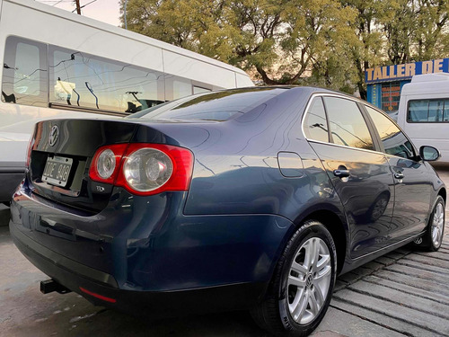 Imagen 3 de 14 de Volkswagen Vento 1.9 I Advance Dsg 2009