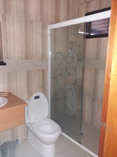 Imagen 9 de 14 de Casa En Altos De Guataparo