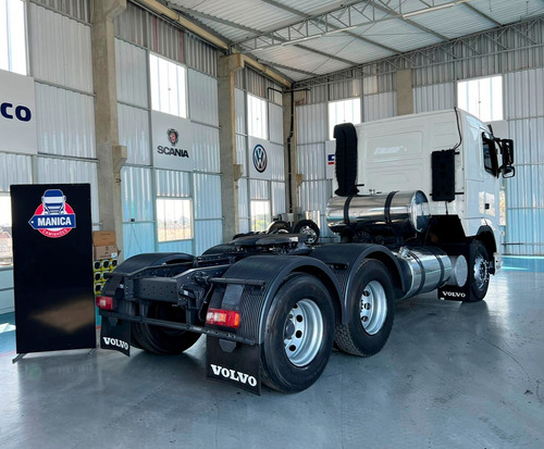 Imagem 4 de 16 de Volvo Fh 440 6x2 2010