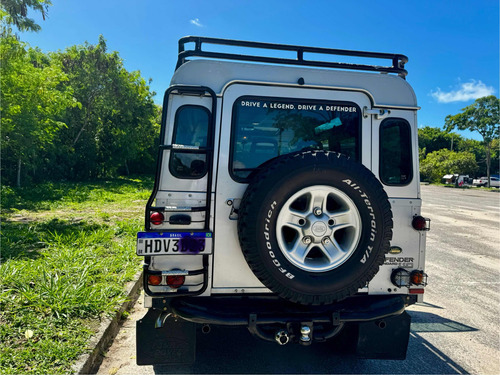 Land Rover Defender 2.5 110 Cstd Black 5p