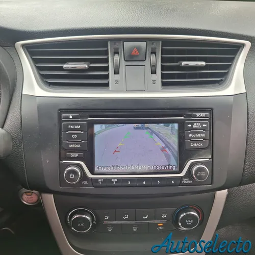 Nissan Sentra 1.8 B17 Advance