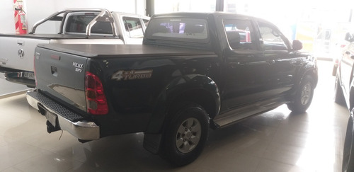 Toyota Hilux 3.0 Srv Aut 4x4. Año 2005