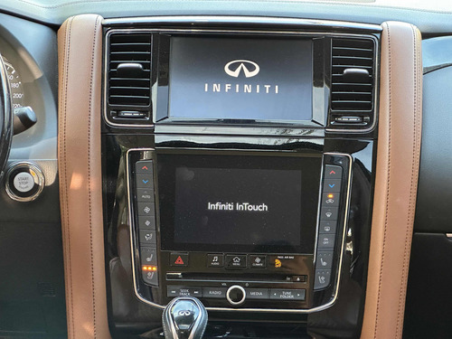 Infiniti QX80 5.6l Perfection 8 Pasajeros At