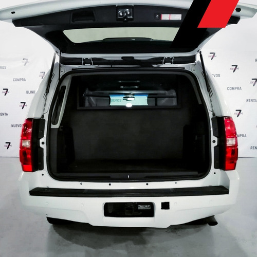 Imagen 7 de 8 de Chevrolet Suburban 2013,blanca,nivel 5
