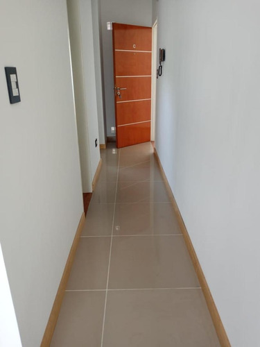 Venta De Departamento Monoambiente, La Plata