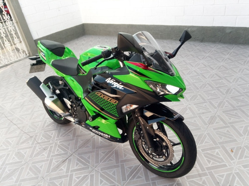 Imagem 3 de 12 de Kawasaki Ninja 400
