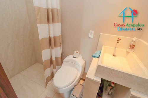 Cad La Isla Emerald C10. Terraza Grande Con Vista A Los Jardines Y Albercas