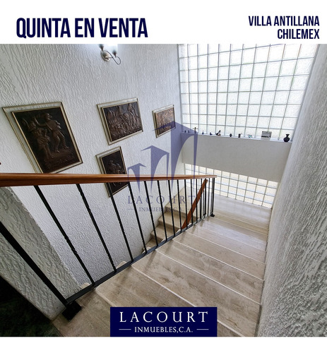En Venta. Hermosa Casa Quinta Semi Amoblada De Tres Niveles - Conj. Resid. Las Antillas - Sector Chilemex #va