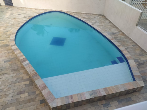 Imagem 10 de 21 de Apartamento 50m2 Com 1 Quarto 1 Vaga Demarcada , Vista Lateral, Piscina, Caiçara, Apenas 215 Mil