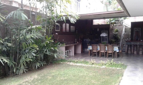 Hermosa Casa Remodelada Con Acabados De Primera En Venta Ubicada En Las Marías 20-13481