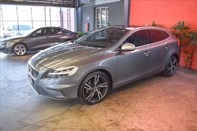 Volvo V40 2.0 t5 R-design