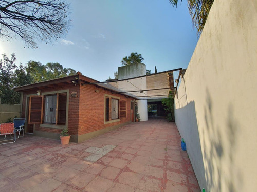 Imagen 3 de 18 de Casa De 4 Dormitorios - Con Pileta Y Parrillero - Saladillo