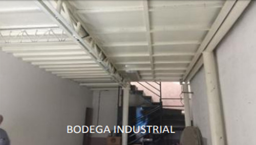 Casa En Venta En Villas De Guadalupe, Comercial Cerca De Satelite