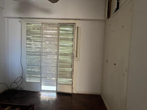 Floresta: Semipiso De 3 Ambientes Al Frente Venancio Flores Y Segurola