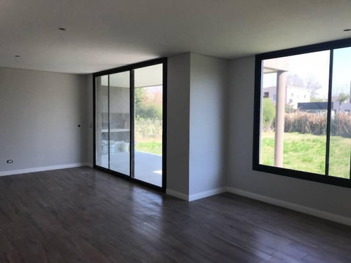 Imagen 5 de 7 de Maroto Propiedades- Vende - San Isidro Labrador