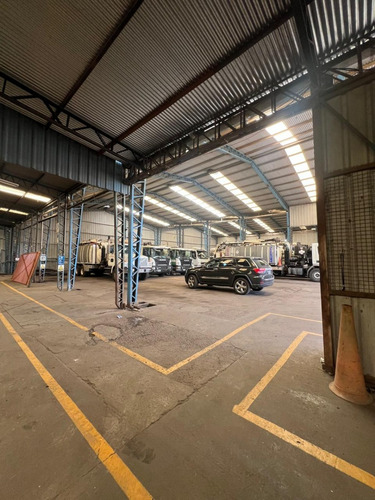 Excelente Nave Industrial De 2.500mts. Aprox, Hurlingham