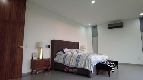 Imagen 26 de 30 de Casa En Venta En Valle Imperial Zapopan Dentro Del Campo De