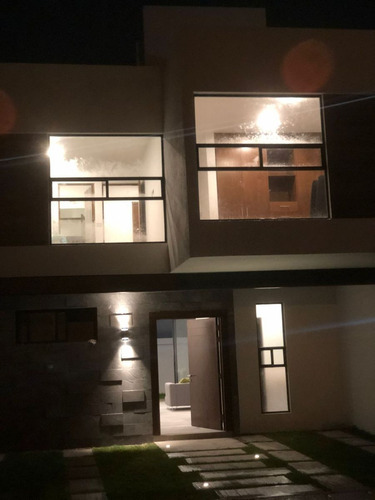 Imagen 20 de 22 de Se Vende Casa En San Isidro Juriquilla, 3 Recamara, 3.5 Baño