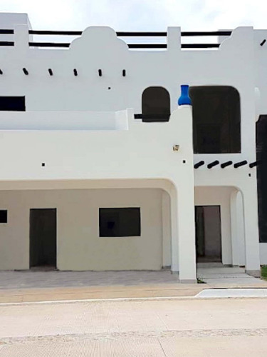 Imagen 2 de 10 de Residencia Estilo Europeo Modelo Santorinni