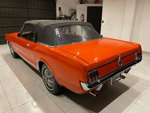 Imagen 4 de 9 de Ford Mustang Convertible
