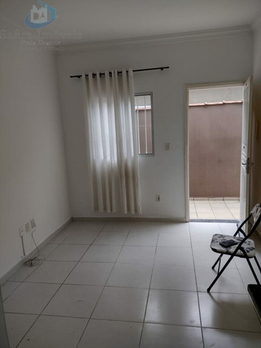 Imagem 14 de 15 de Excelente Casa De Condomínio , Com 2 Dormitórios, 1 Vaga, No Quietude. - Si1713