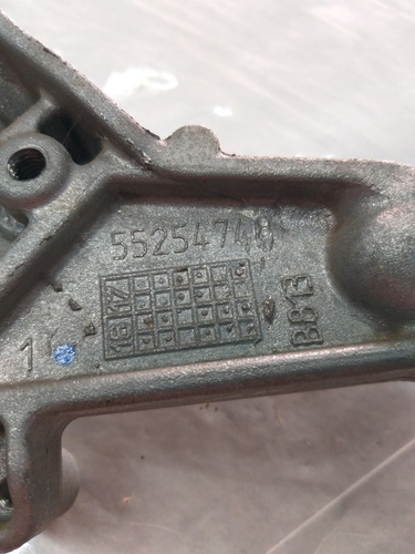 Suporte Compressor Do Ar Condicionado Toro 2.0 Diesel