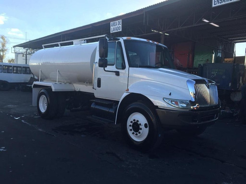 International 4400 Pipa 10,000 Lts Blanco